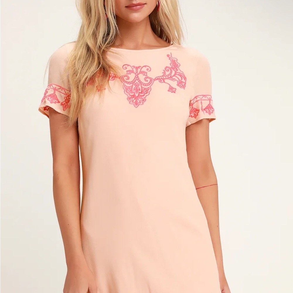 Lulu’s Tale to Tell Light Coral and Pink Embroidered Shift Dress - Picture 1 of 8